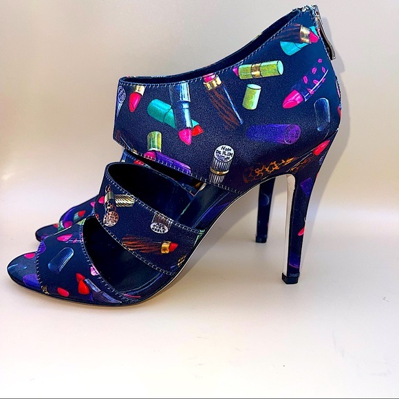 Nicole Miller~Giselle Lipstick Print Heels 💄 - Picture 5 of 10